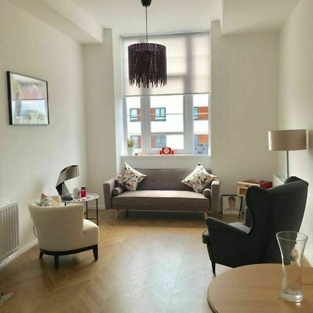 2 Bedroom Apartment In Pilton Edinburgh Eksteriør billede